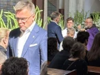 Marszałek Sejmu w kościele Pogrzeb Stanisława Sojki. Szymon Hołownia przyjął komunię w nietypowy sposób. To dozwolone