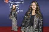 Szykownie? Dawno niewidziana Weronika Rosati w stylizacji ala dywan. Brakowało tylko chusteczki haftowanej