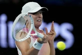 WTA Stuttgart Iga Świątek - Jana Fett RELACJA NA ŻYWO i wynik meczu. Polka walczy w Stuttgarcie!