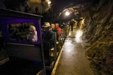 Que faire cet été en Béarn ? Aux grottes de Bétharram, le train qui roule sous terre
