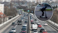 "Skrajna głupota". Slalom hulajnogą elektryczną po ruchliwej trasie