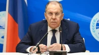 "Samotnie przeciwko całemu Zachodowi". Ławrow o wsparciu NATO dla Ukrainy