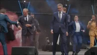Incydent podczas spotkania z Tuskiem w Holandii. Interweniowała ochrona
