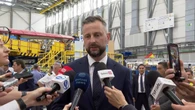 "Będzie tego więcej". Kosiniak-Kamysz w fabryce kluczowych samolotów