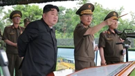 Kim wskazuje palcem na USA. "Będziemy zwycięzcami"