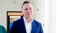 Był inwigilowany przez służby. Mówi, kogo warto przesłuchać