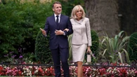 Burza ws. płci Brigitte Macron. Pierwsza dama pokaże zdjęcia