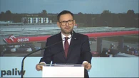 Daniel Obajtek fotografuje stację Orlenu. Nie krył rozczarowania