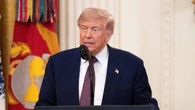 Vance wylądował w Szwajcarii. Trump o opłatach w cieśninie Ormuz