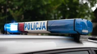Pobili 23-latka młotkiem i wyrzucili na ulicę w bieliźnie. Pięć osób zatrzymanych