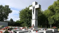 Kijów odpowiada rzecznikowi Nawrockiego ws. ekshumacji. "Nie może być mowy"