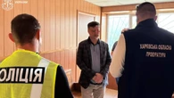Чиновницю з Харківщини та підприємця з Полтави підозрюють у "схемах" на будівництві укриттів для дітей