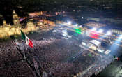 Zócalo a reventar para el último grito de AMLO | FOTOS