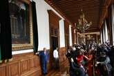 López Obrador devela su retrato presidencial en Palacio Nacional