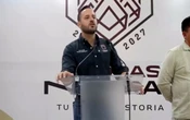 Alcalde morenista se enfrenta a periodista y evita responder antidoping