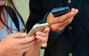 ¿Por qué la IA multiplica los patrones más adictivos y engañosos de internet, según los expertos?