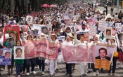 ‘Estamos muertos en vida’: Buscadoras protestan por sus desaparecidos este Día de las Madres