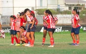 Fallece jugadora de 15 años durante partido de futbol en Michoacán