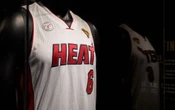 NBA: Ex empleado de Heat se declara culpable por robar 400 camisetas