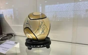 Dan 16 años de cárcel a hombre que robó balón firmado por Neymar Jr