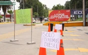 Bloqueo de jubilados y falta de pagos a pipas, provocan desabasto de gasolina en Chiapas
