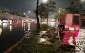 Lluvias intensas paralizan la Ciudad de México: metro inundado y caos vial