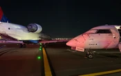 Chocan dos aviones de Delta en el Aeropuerto de Nueva York; reportan un herido