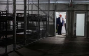 Migrantes describen el infierno dentro de ‘Alligator Alcatraz’