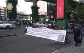 Repartidores de aplicación se manifiestan y bloquean Paseo de la Reforma, Circuito Interior y Periférico