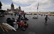 CNTE inicia a retiro de plantón en el Zócalo; el sábado darán ‘un mensaje importante a la nación’