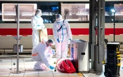 Detienen a mujer que apuñalar a 17 personas en Hamburgo