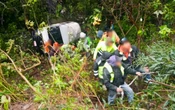 Camioneta con 18 personas cae a un barranco en Álvaro Obregón; chofer perdió control del vehículo