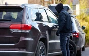 ¿Dejaste tu computadora en el coche? Así lo saben los ladrones sin siquiera mirar dentro