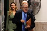 Exabogado de Epstein pide que se divulgue registros adicionales de caso