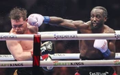 Crawford vence al ‘Canelo’ y le arrebata sus títulos mundiales: ‘Una derrota no me define’