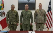 Defensa y Semar reciben en México a general del Comando Norte de EU
