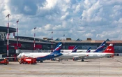 Cierran aeropuerto moscovita por ataque de drones ucranianos | Video