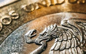 Fitch prevé recesión para México en 2025 por vulnerabilidad ante proteccionismo de EU