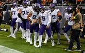 NFL: Se sublevan Vikings en el último cuarto y remontan ante Bears | Video