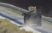 Soldados de EU detienen por primera vez a migrantes en la franja militar de la frontera con México