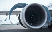 Muere hombre tras ser succionado por el motor de un avión en aeropuerto de Bérgamo