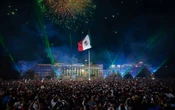 Detienen a pareja con 14 celulares robados durante los festejos del Grito en el Zócalo CDMX