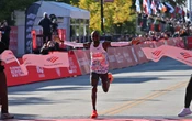 Maratón de Chicago | Jacob Kiplimo destrona a John Korir | Video