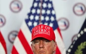 Remesas gravadas y recortes a programas sociales, claves de la gran ley fiscal de Trump