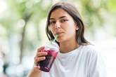 Bebida energética dirigida a mujeres tiene ingrediente que ‘induce a comer desmedidamente’: EPC