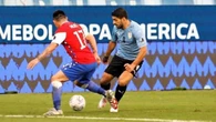 Duet Cavani-Suarez Melempem, Uruguay Imbang Lawan Chile