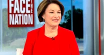Sen. Klobuchar to accuse Trump of "unprecedented overreach" in speech