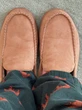 Jerry Zezima (opinion): He has cold feet about buying new slippers