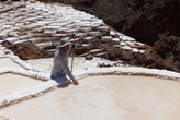 High in Peru’s Andes, villagers carry out centuries-old work of collecting salt, in photos