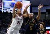 Anthony: Why Geno Auriemma says Sarah Strong has 'a long way to go'